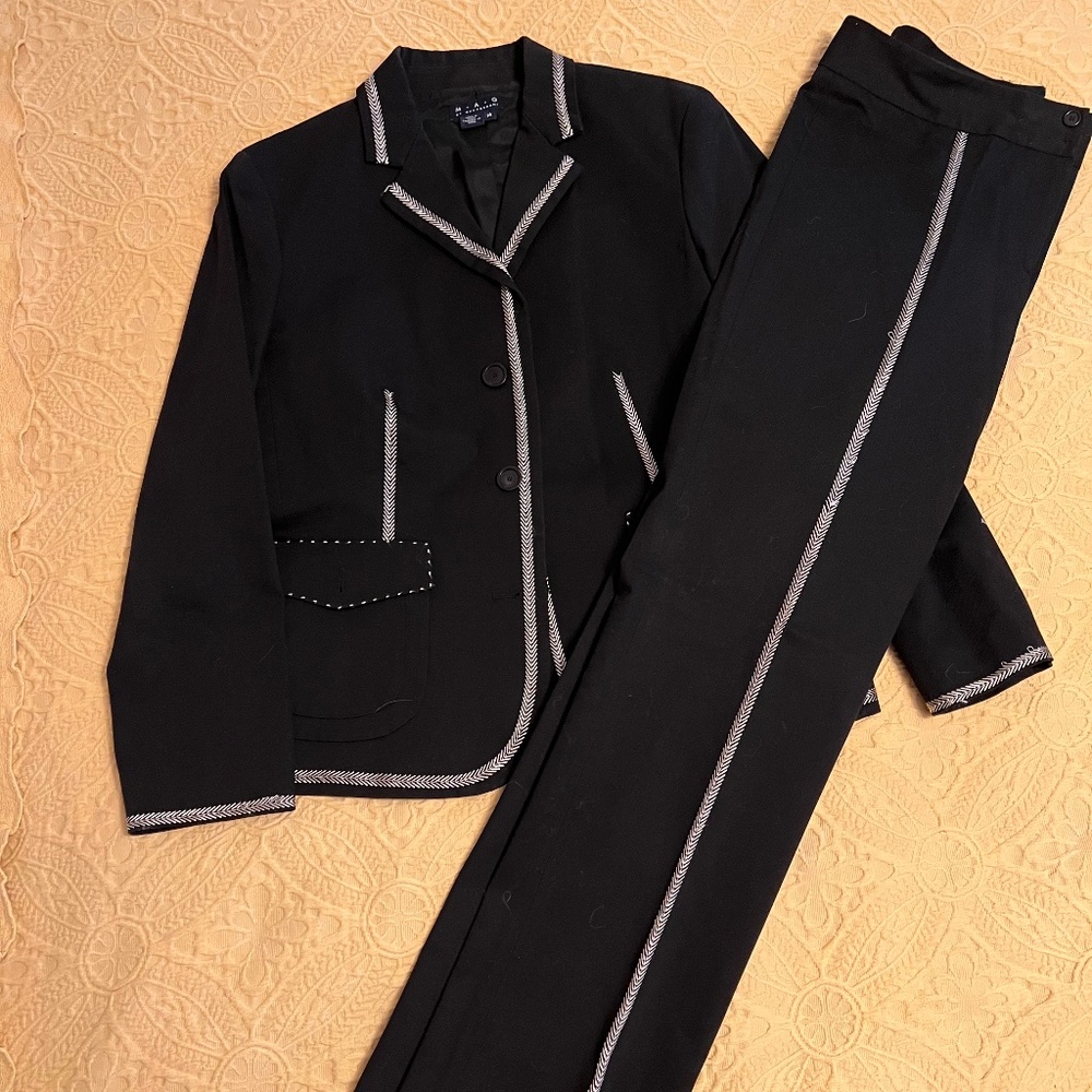 Vintage Magashoni designer pantsuit. 14.  Runs very small. Black with white trim